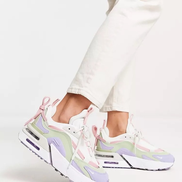 Worn Once Women's 6.5 Nike Air Furyosa - Picture 2 of 9